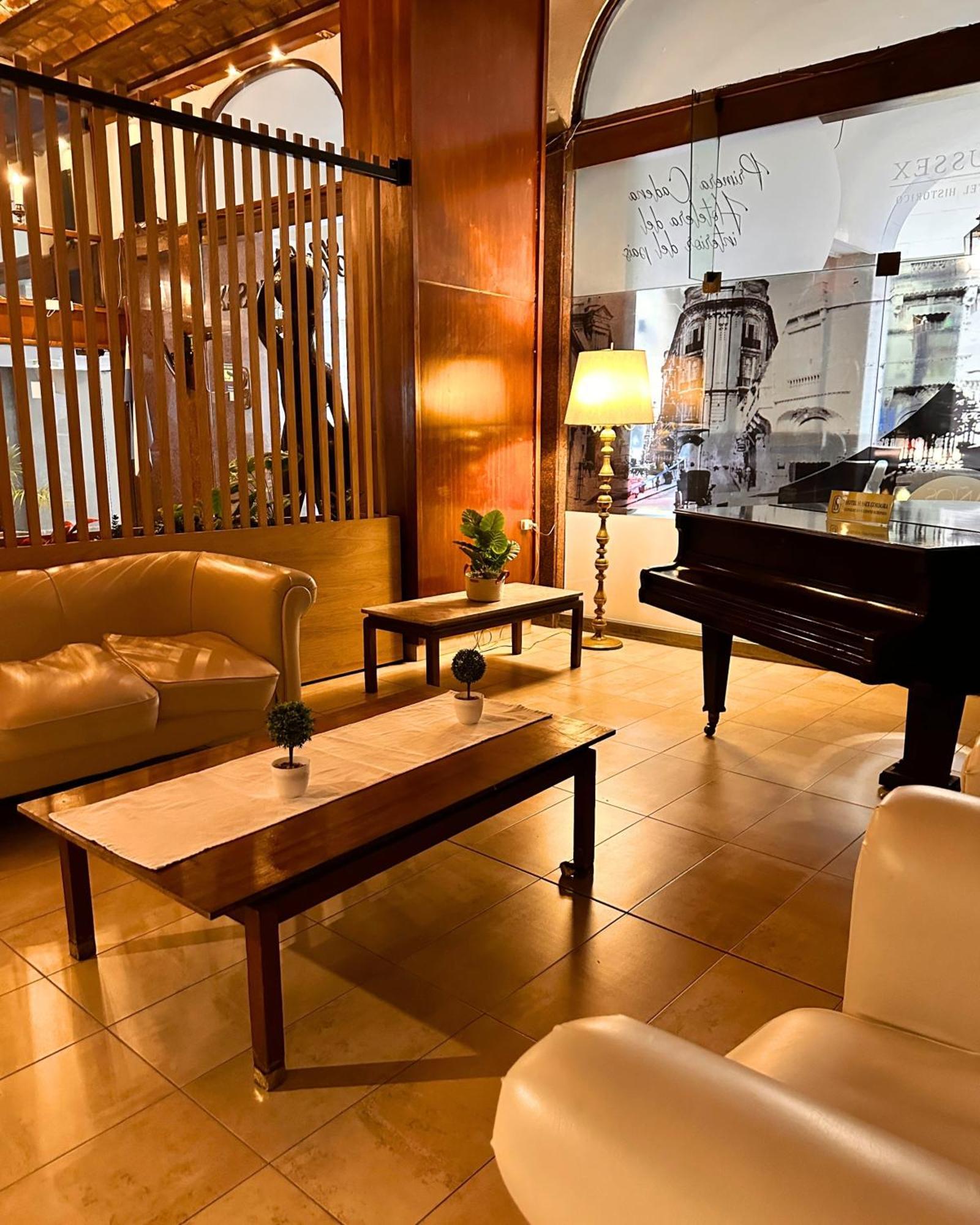 Hotel Sussex Córdoba Buitenkant foto