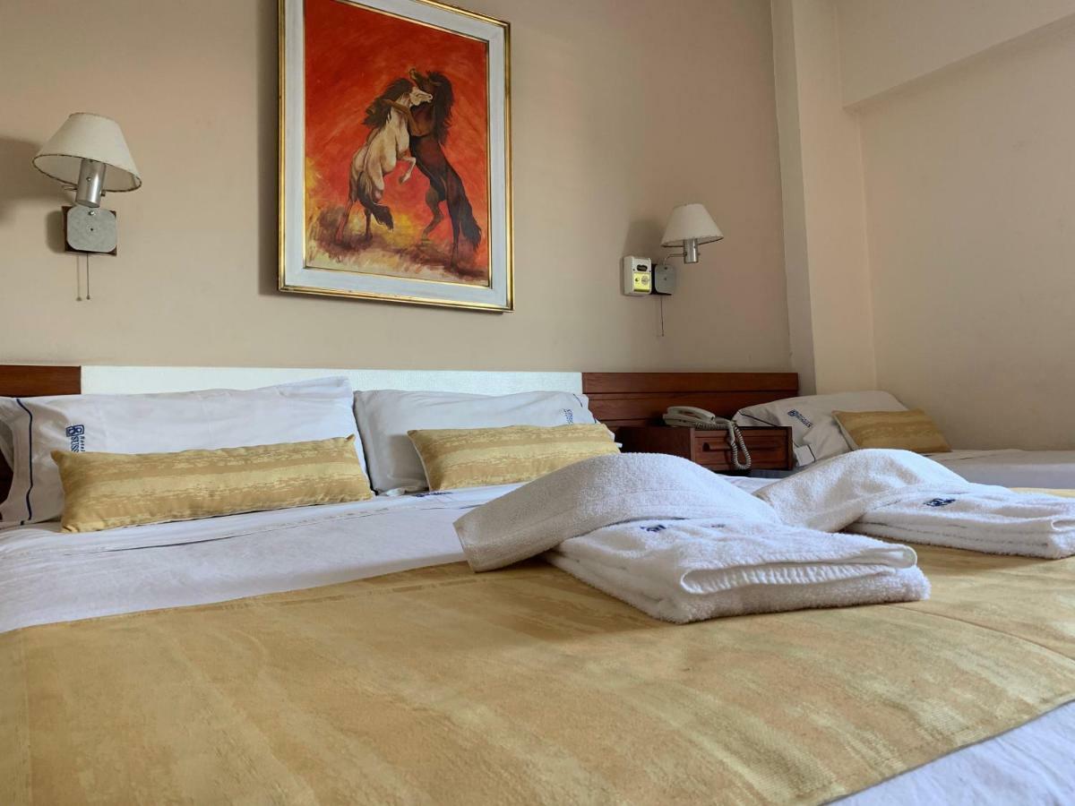Hotel Sussex Córdoba Buitenkant foto