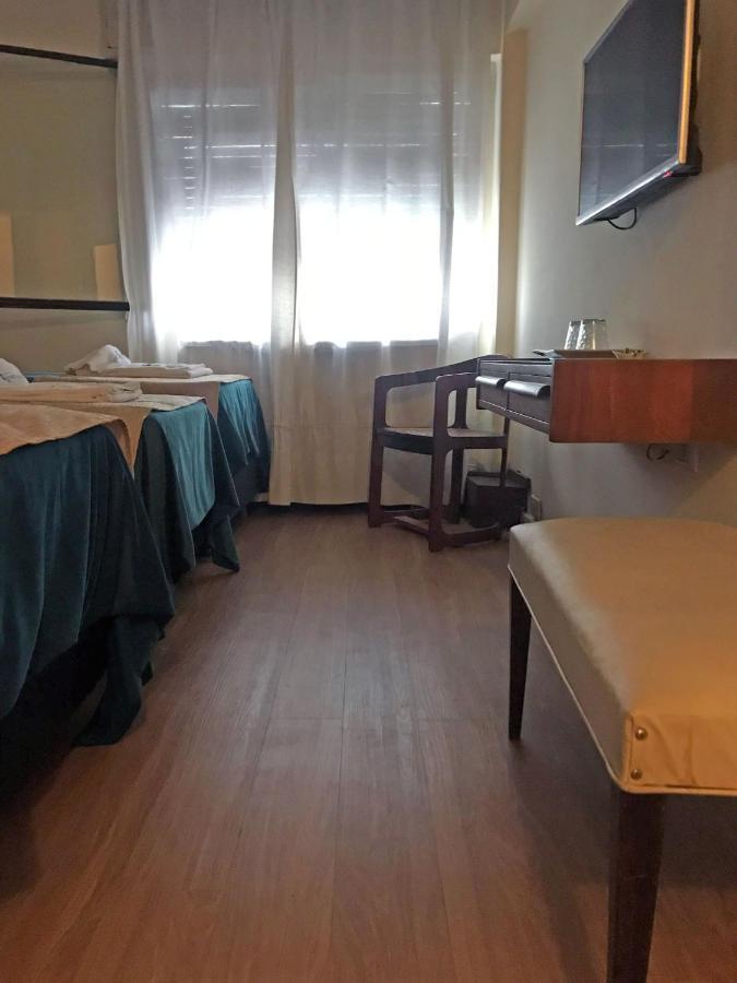 Hotel Sussex Córdoba Buitenkant foto